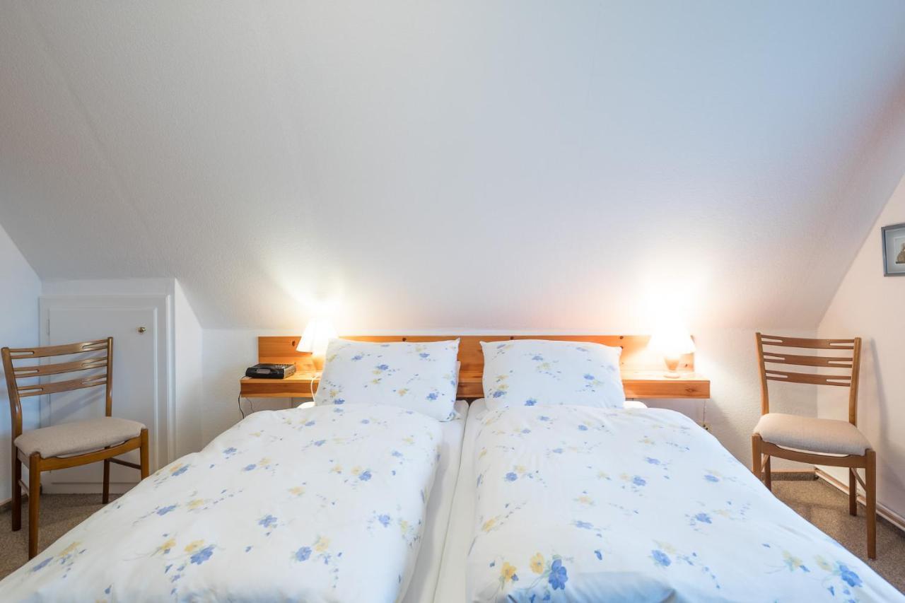 Direkt Am Deich - Ferienwohnung Amrum Im Gaestehaus Am Badedeich Dagebuell Exterior photo